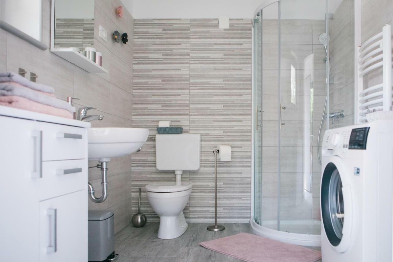 Sweet Stay Roznik Apartment Любляна Екстер'єр фото