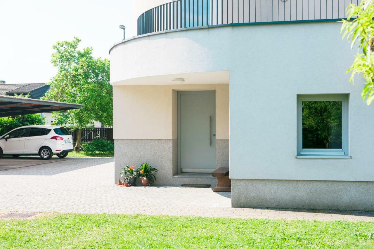 Sweet Stay Roznik Apartment Любляна Екстер'єр фото