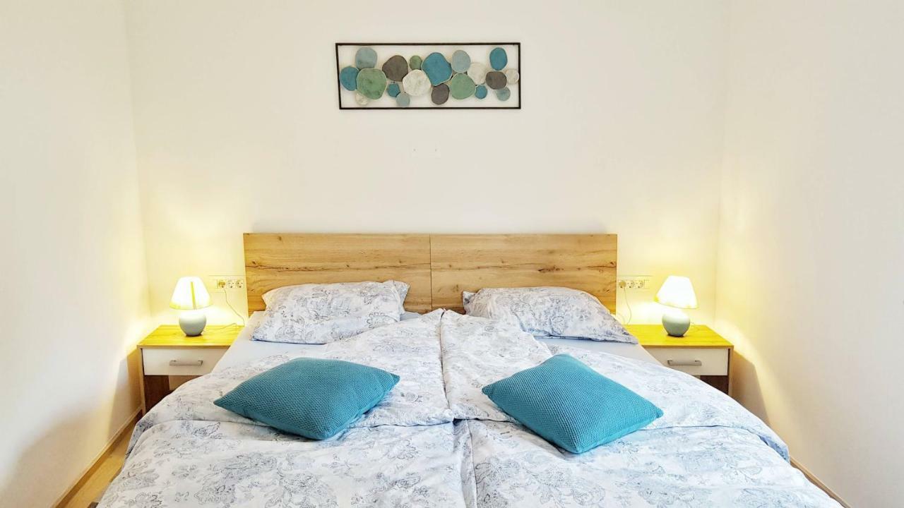 Sweet Stay Roznik Apartment Любляна Екстер'єр фото
