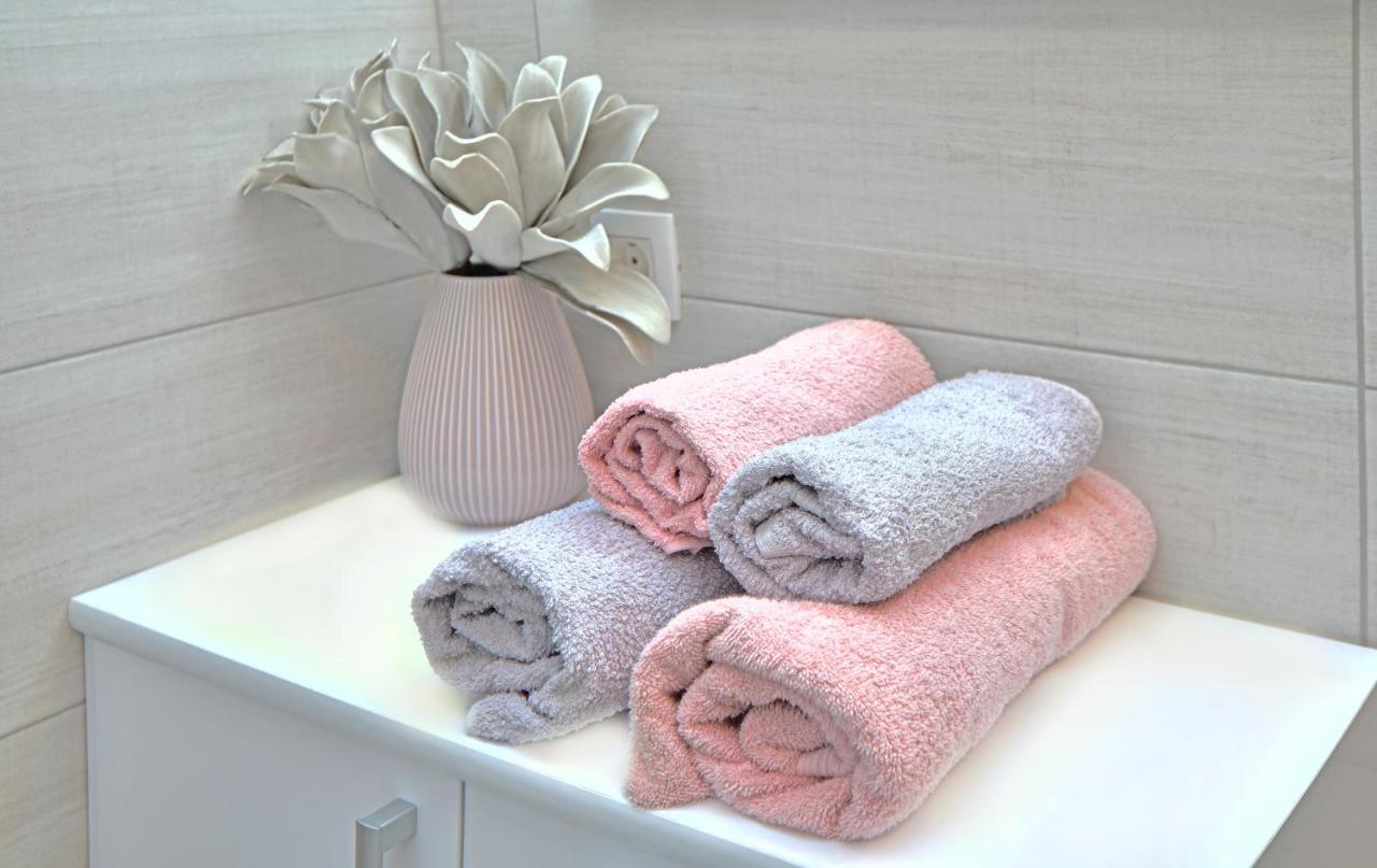 Sweet Stay Roznik Apartment Любляна Екстер'єр фото